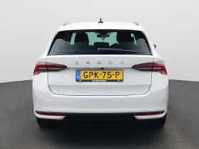 Škoda Octavia (2024) thumbnail 5