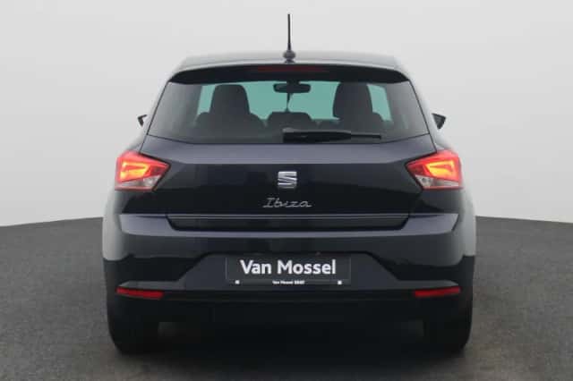 SEAT Ibiza (2023) thumbnail 5