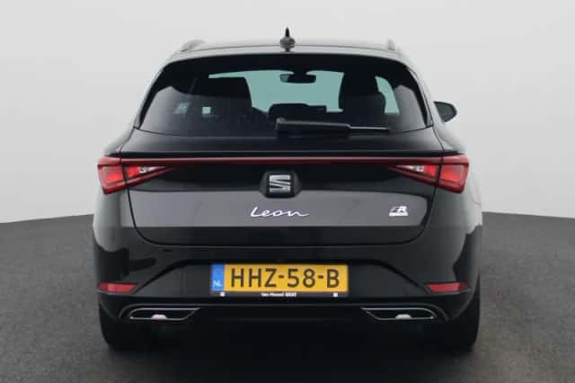 SEAT Leon (2025) thumbnail 5