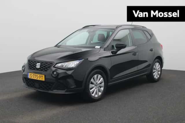 SEAT Arona (2023) thumbnail 1