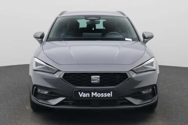 SEAT Leon (2025) thumbnail 3