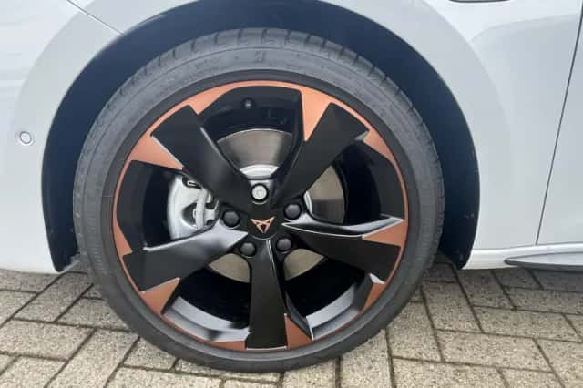 CUPRA Leon (0) thumbnail 6