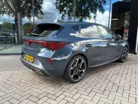 CUPRA Leon (2025) thumbnail 4