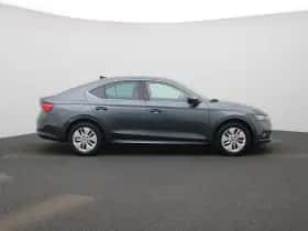 Škoda Octavia (2022) thumbnail 6