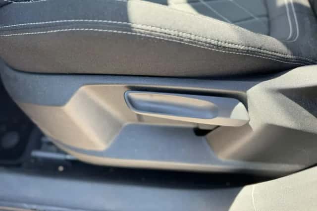 Škoda Karoq (2024) thumbnail 5
