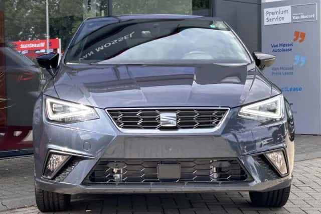 SEAT Ibiza (2024) thumbnail 2