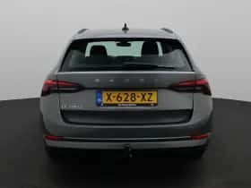 Škoda Octavia (2024) thumbnail 5