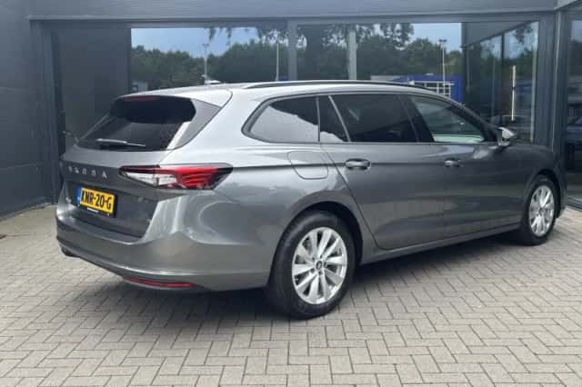 Škoda Superb (2026) thumbnail 3