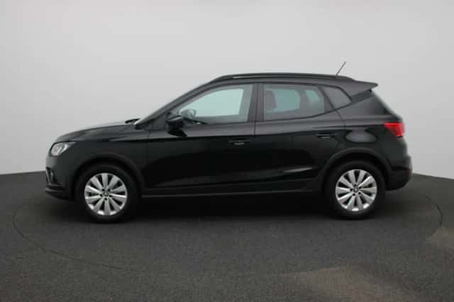 SEAT Arona (2021) thumbnail 4