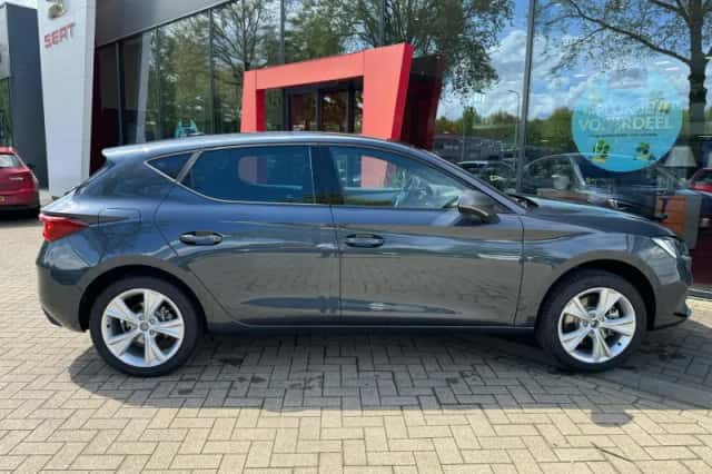 SEAT Leon (2026) thumbnail 6