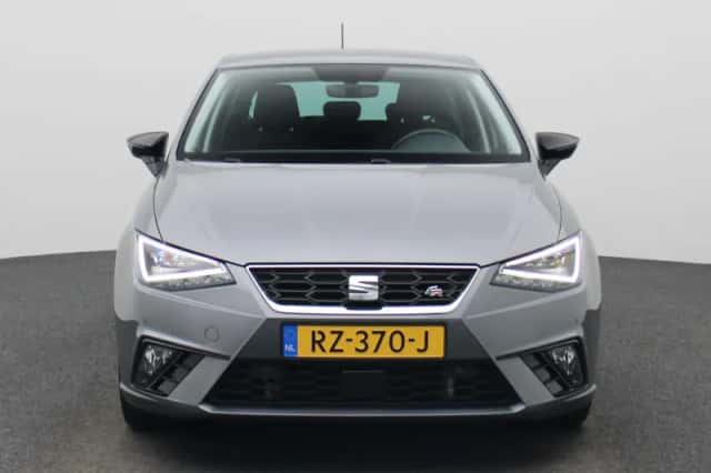 SEAT Ibiza (2018) thumbnail 3