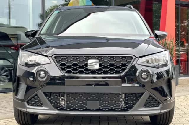 SEAT Arona (2024) thumbnail 2