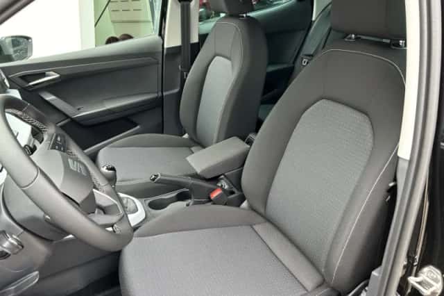 SEAT Arona (2024) thumbnail 6