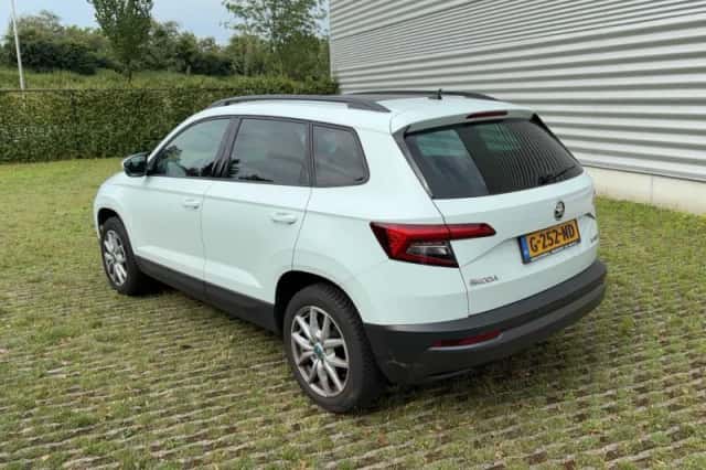 Škoda Karoq (2018) thumbnail 2