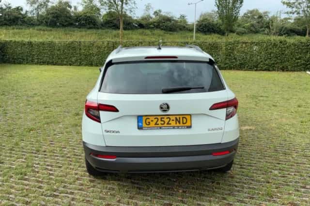 Škoda Karoq (2018) thumbnail 3