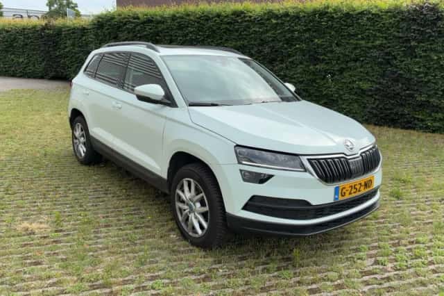 Škoda Karoq (2018) thumbnail 5