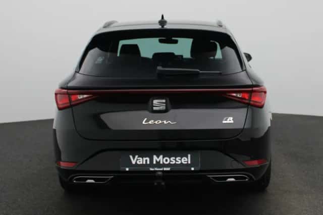 SEAT Leon (2026) thumbnail 5