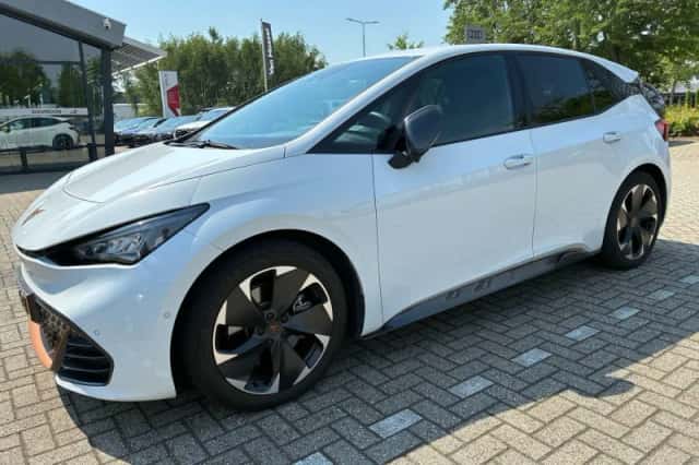 CUPRA Born (2022) thumbnail 2