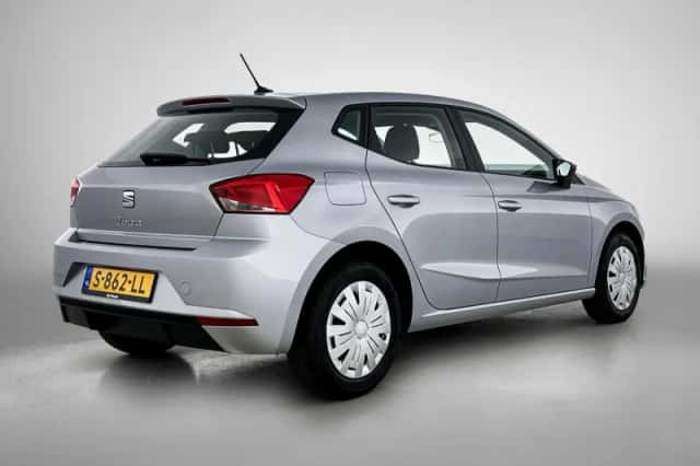 SEAT Ibiza (2023) thumbnail 4
