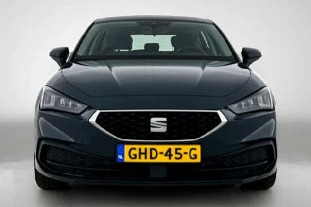 SEAT Leon (2024) thumbnail 5