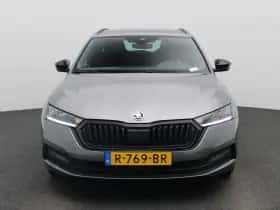 Škoda Octavia (2022) thumbnail 3