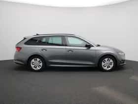 Škoda Octavia (2022) thumbnail 6