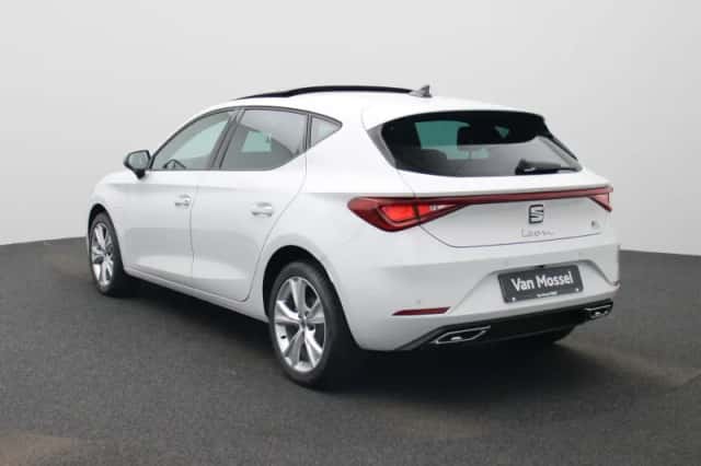 SEAT Leon (2026) thumbnail 2