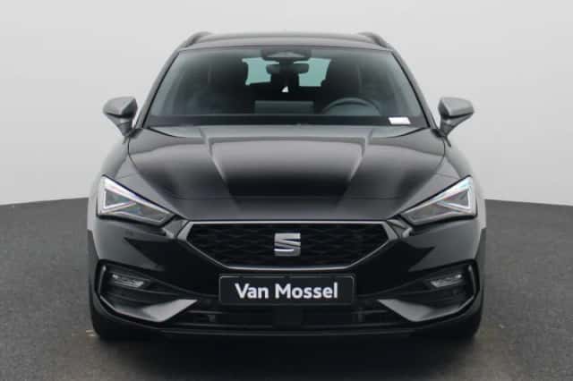 SEAT Leon (2025) thumbnail 3