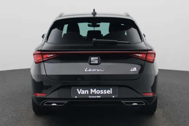 SEAT Leon (2025) thumbnail 5