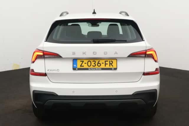 Škoda Kamiq (2024) thumbnail 3