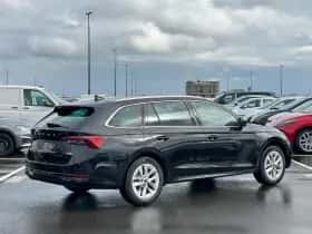 Škoda Octavia (2024) thumbnail 3