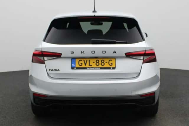 Škoda Fabia (2024) thumbnail 5
