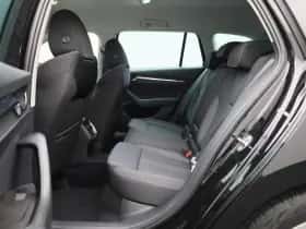 Škoda Octavia (2024) thumbnail 12