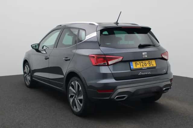 SEAT Arona (2021) thumbnail 2