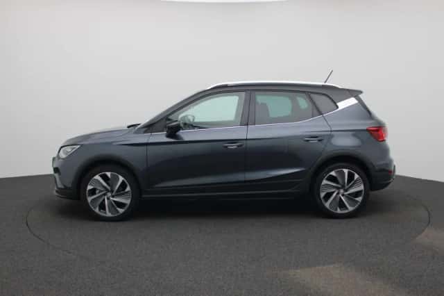 SEAT Arona (2021) thumbnail 4