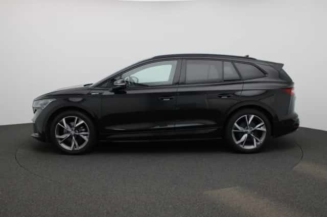 Škoda Enyaq (2023) thumbnail 4
