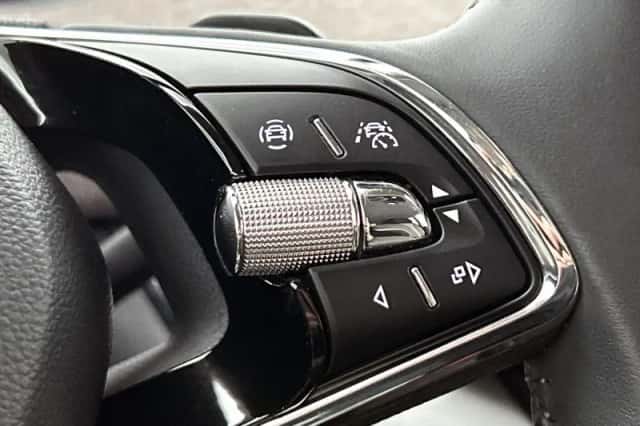 Škoda Enyaq (2021) thumbnail 6