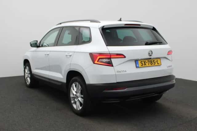 Škoda Karoq (2018) thumbnail 2
