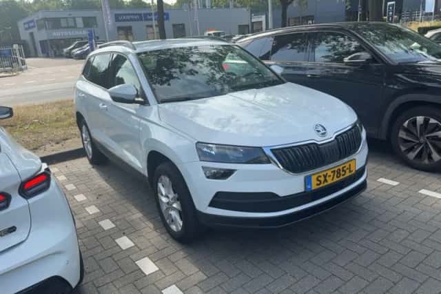 Škoda Karoq (2018) thumbnail 5