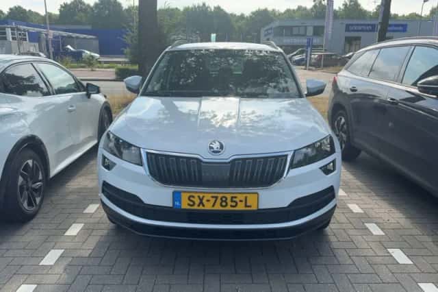 Škoda Karoq (2018) thumbnail 6
