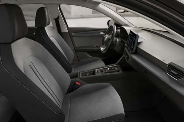 SEAT Leon (2026) thumbnail 3