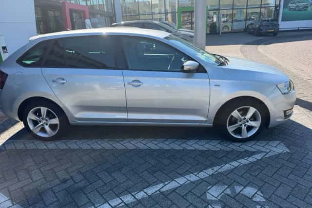 Škoda Rapid (2019) thumbnail 3