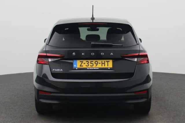Škoda Fabia (2024) thumbnail 5