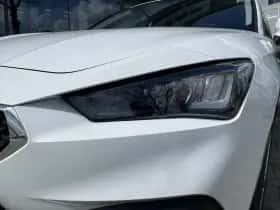 SEAT Leon (2025) thumbnail 2
