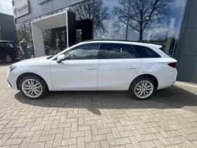 SEAT Leon (2025) thumbnail 4