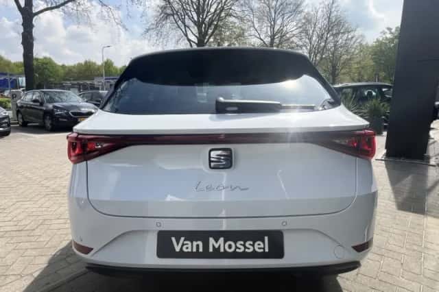 SEAT Leon (2025) thumbnail 6