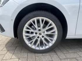 SEAT Leon (2025) thumbnail 7