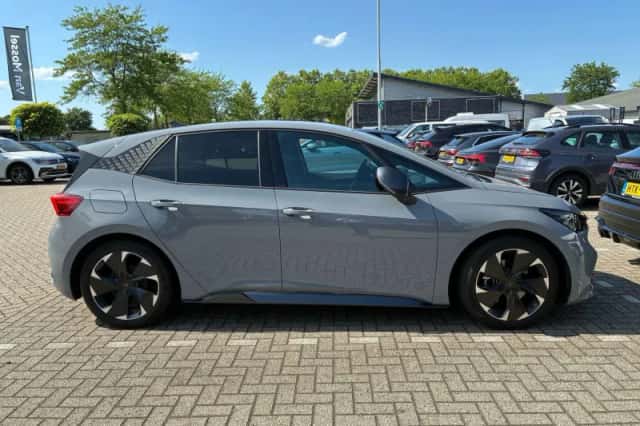 CUPRA Born (2024) thumbnail 2