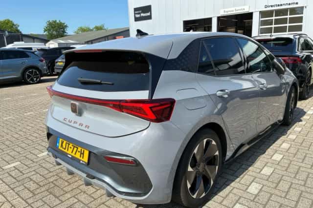 CUPRA Born (2024) thumbnail 6