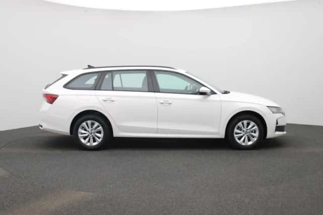 Škoda Octavia (2025) thumbnail 6